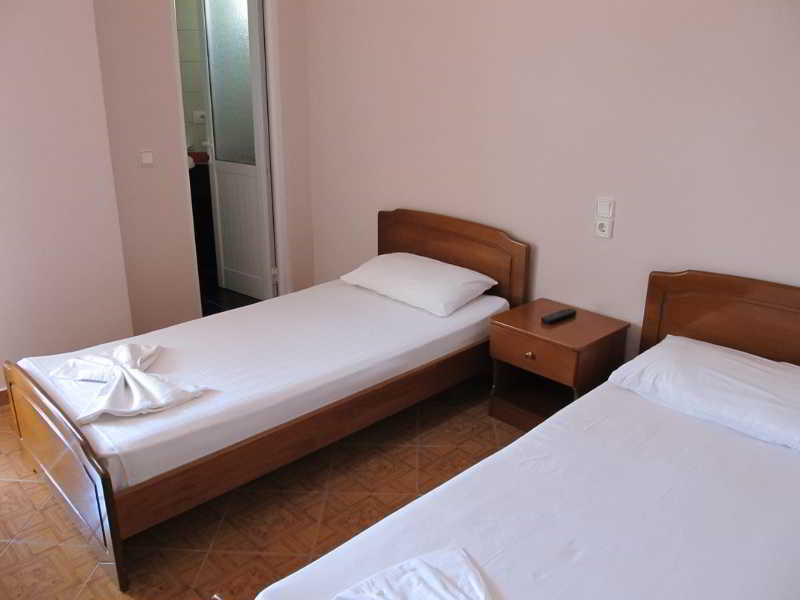 Hotel Aulona Sarande Exterior photo